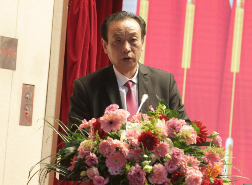 赢博线上平台第一届党委班子选举大会---宝润实业集团党委常委、纪委副书记郑军同志作纪委工作报告